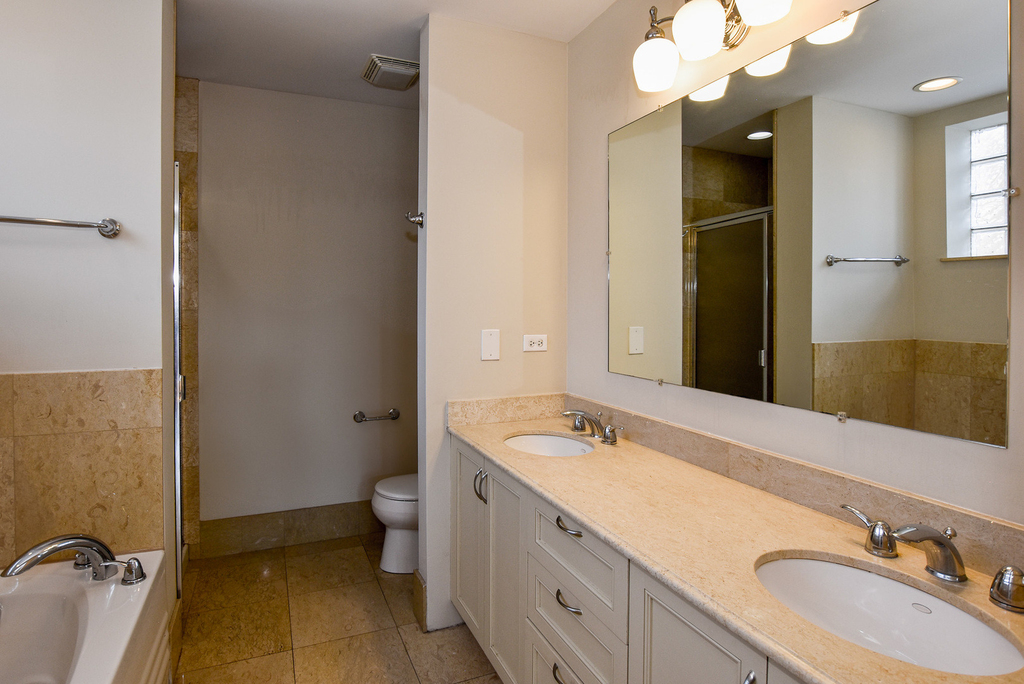 2942 N Lincoln Avenue - Photo 13