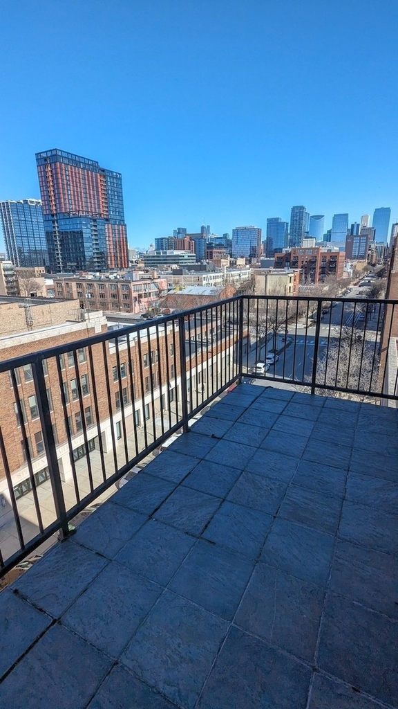 1355 W Washington Boulevard - Photo 16