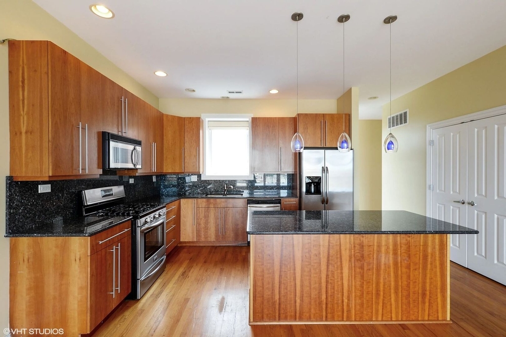 1355 W Washington Boulevard - Photo 4