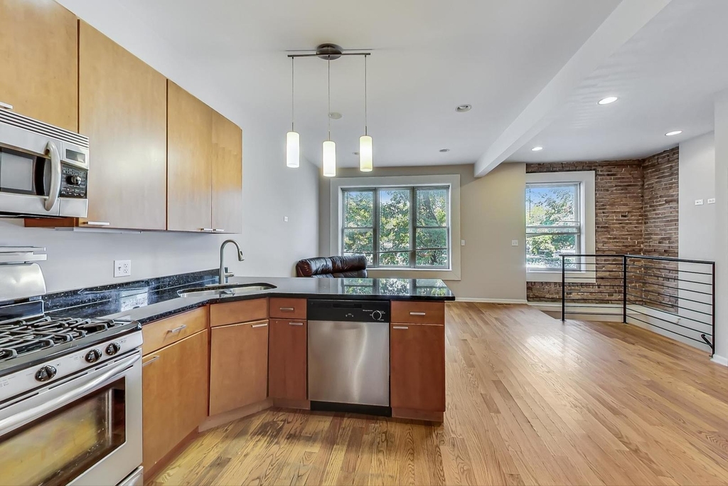 2839 W Cortez Street - Photo 8