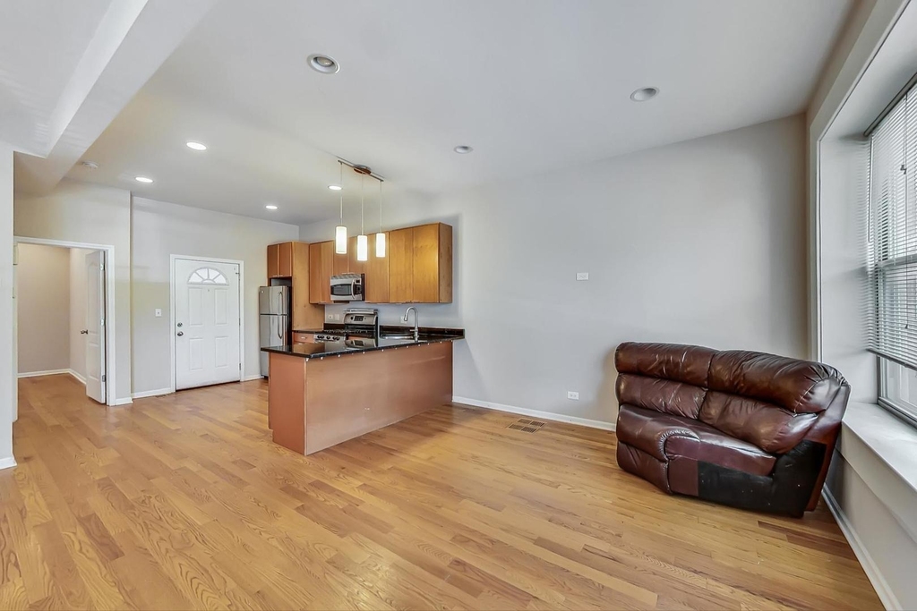 2839 W Cortez Street - Photo 5