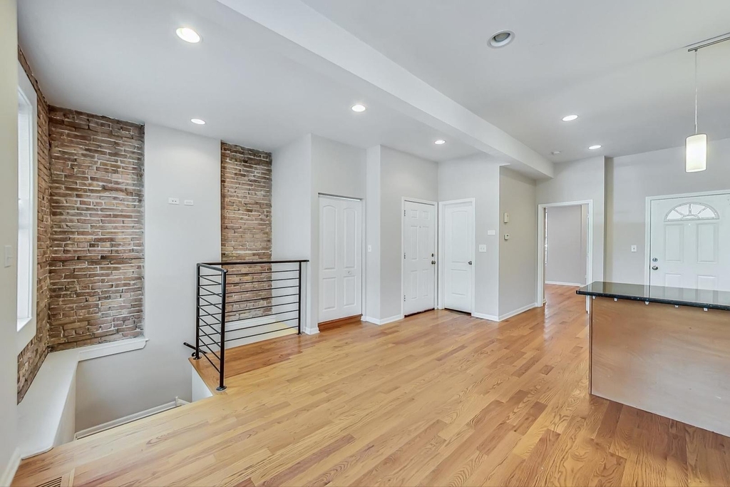 2839 W Cortez Street - Photo 4