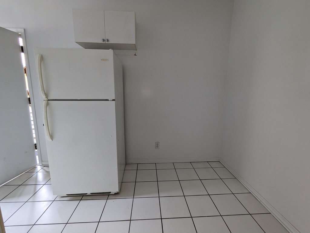 3040 W Wellington Street - Photo 11
