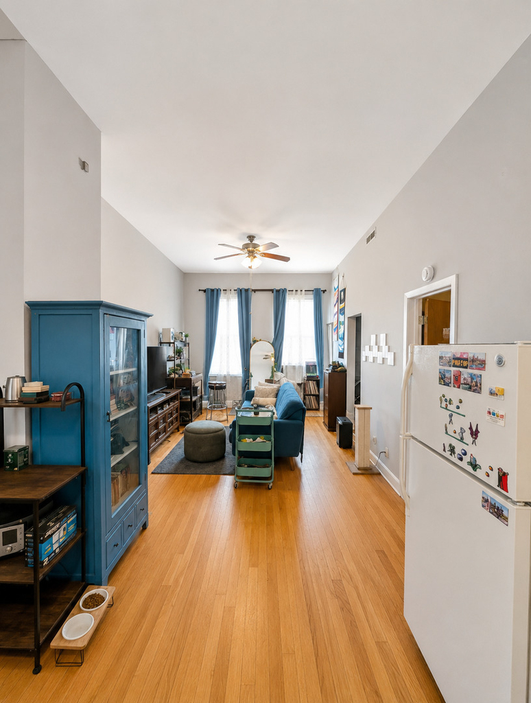 1946 W Belmont Avenue - Photo 8