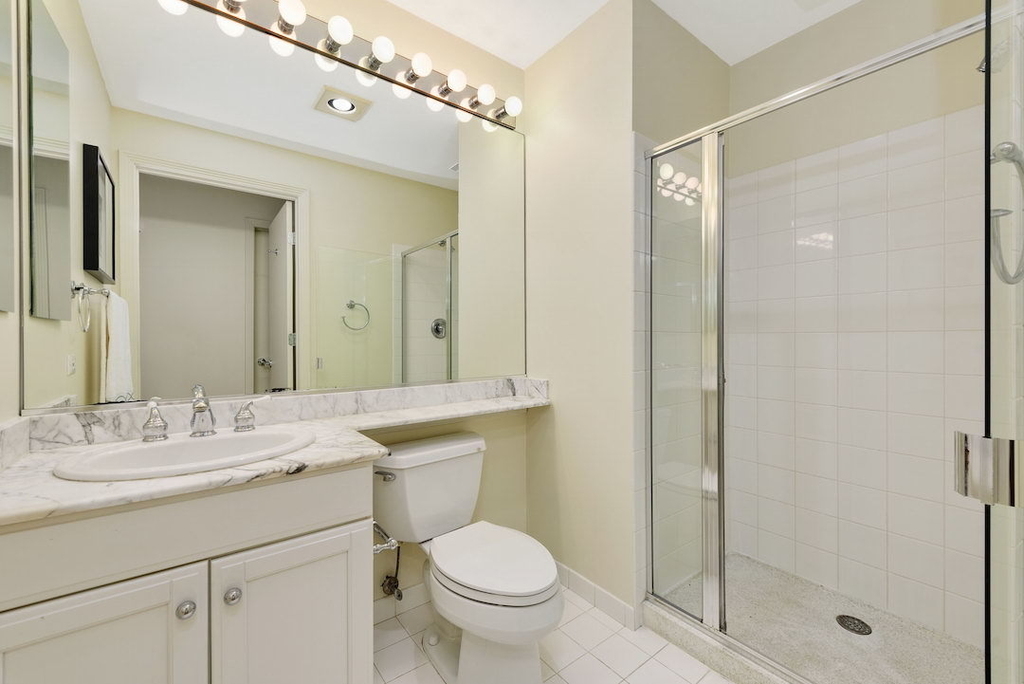 400 N Clinton Street - Photo 16