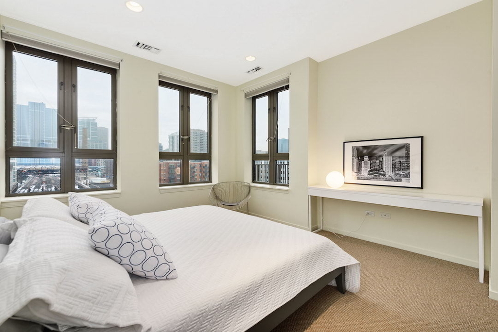 400 N Clinton Street - Photo 12