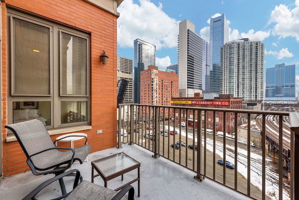 400 N Clinton Street - Photo 17