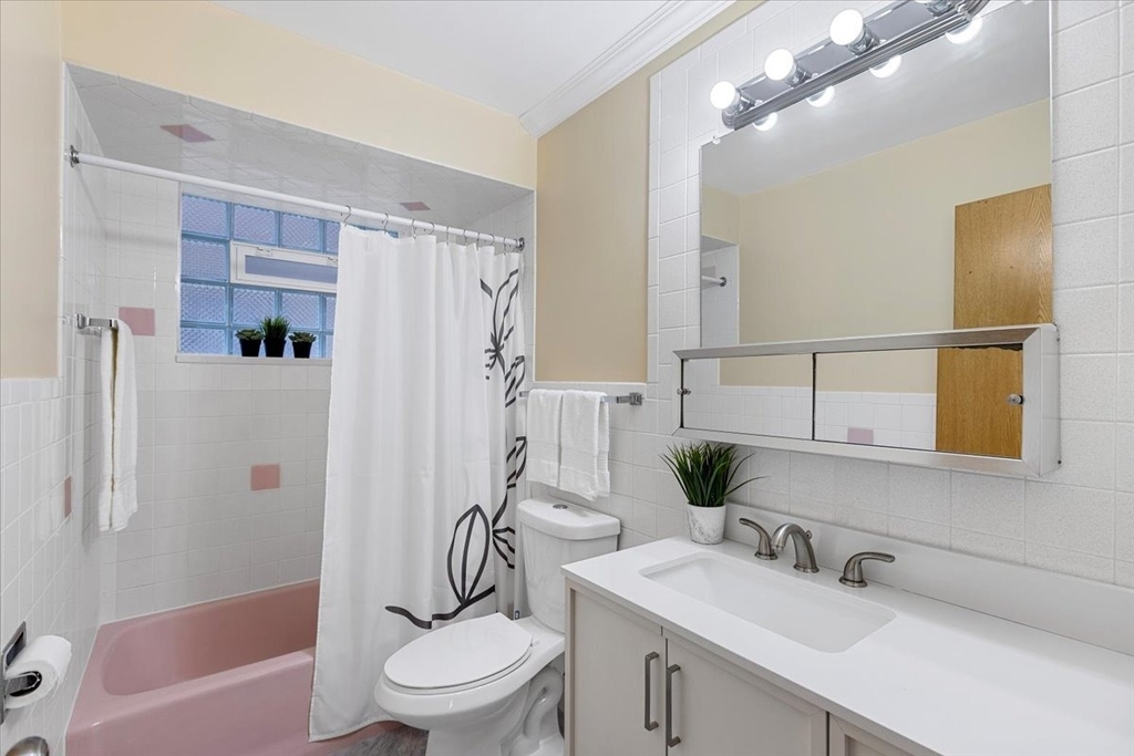 5534 W Bryn Mawr Avenue - Photo 8