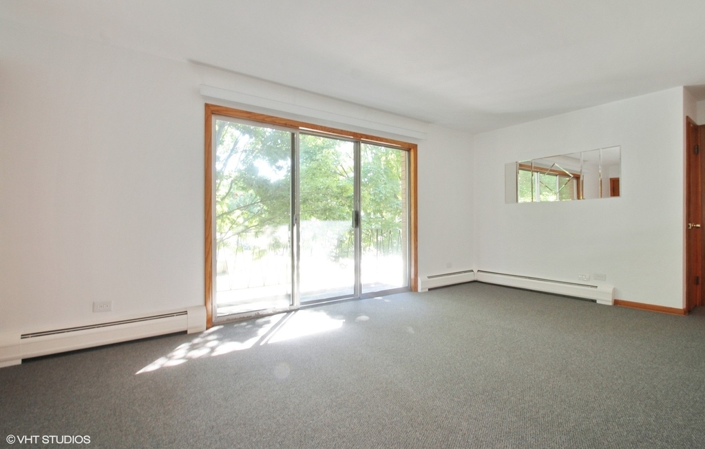 5534 W Bryn Mawr Avenue - Photo 2