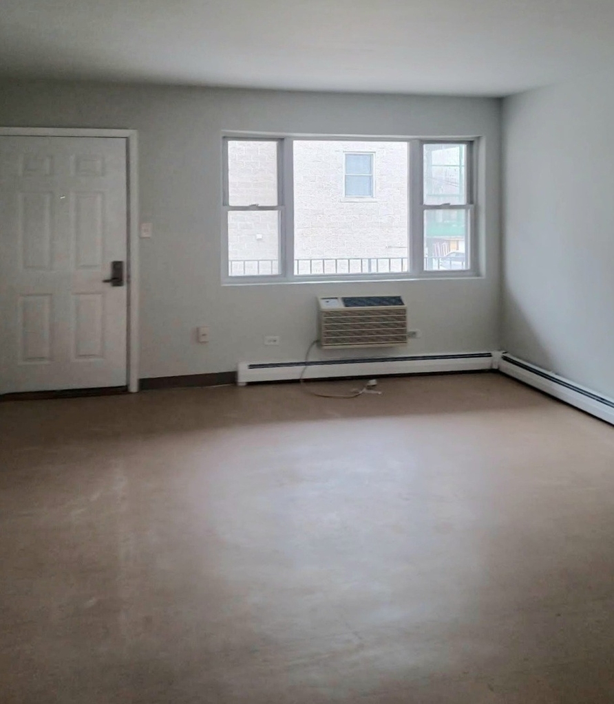 5741 W 35th Street - Photo 3