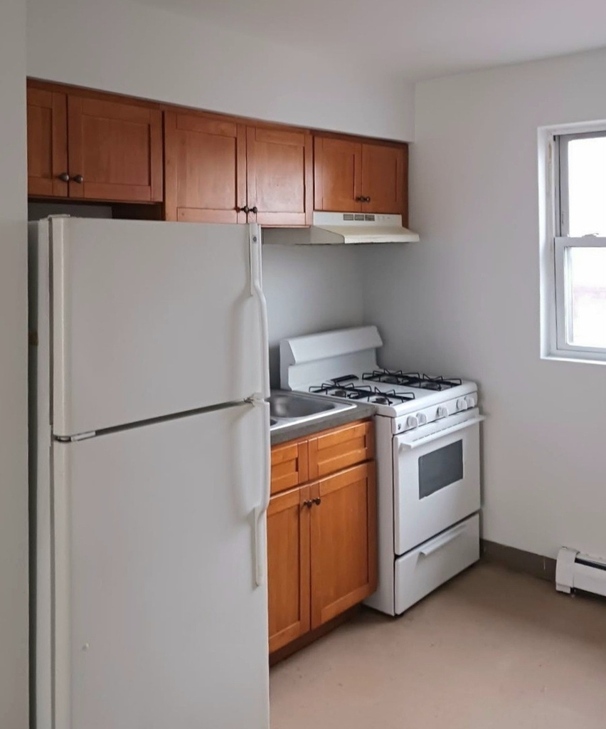 5741 W 35th Street - Photo 1