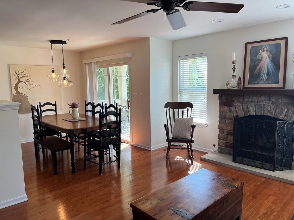 1290 Derry Lane - Photo 4