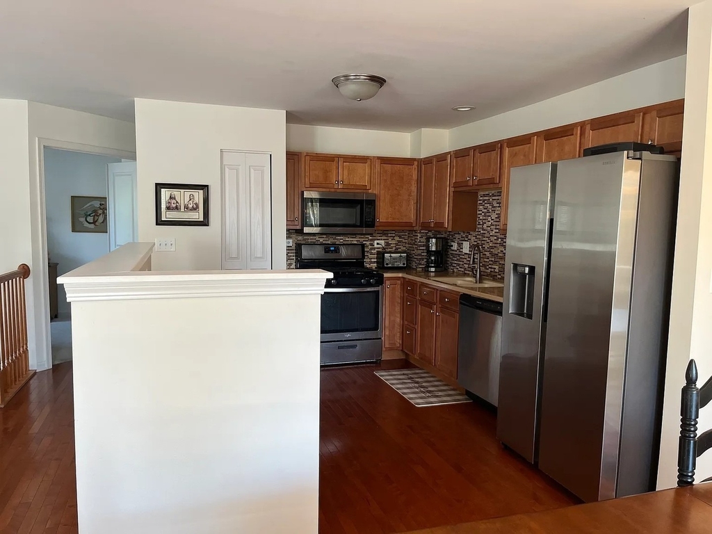 1290 Derry Lane - Photo 3