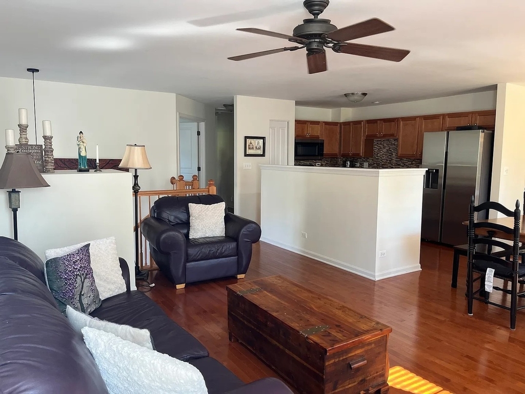 1290 Derry Lane - Photo 1