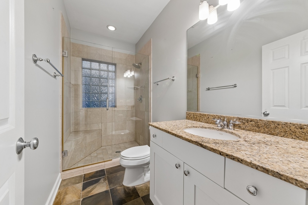953 W Montana Street - Photo 9