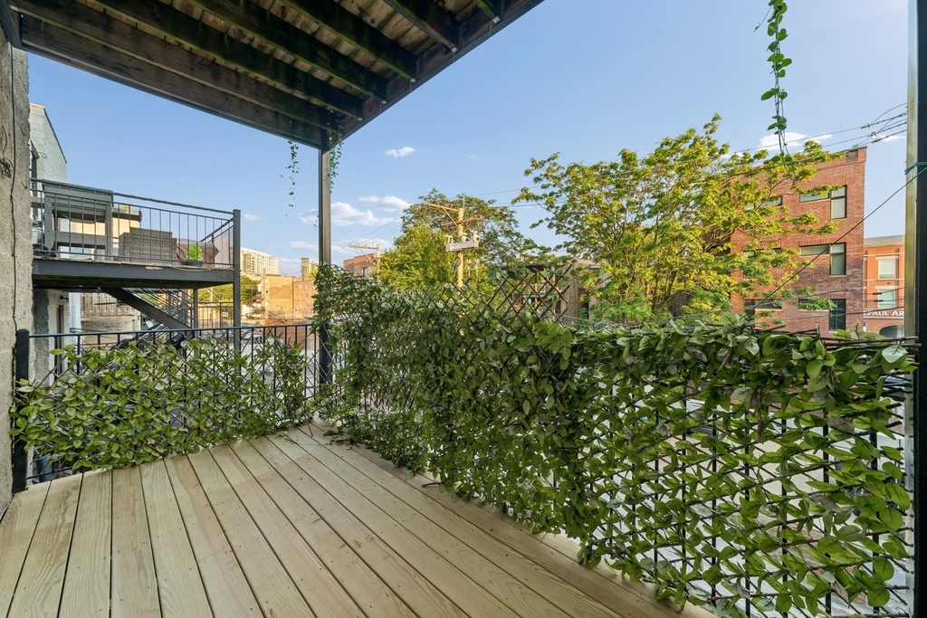 953 W Montana Street - Photo 12