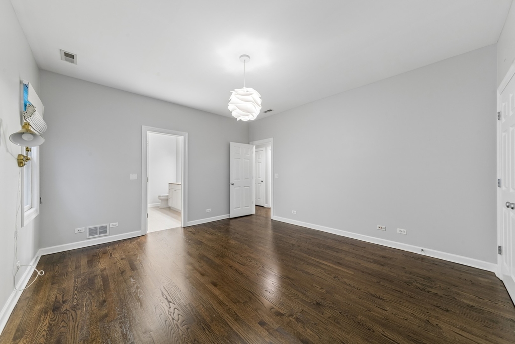 953 W Montana Street - Photo 6