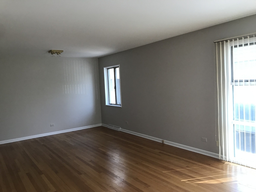 1948 Lincoln Avenue - Photo 5