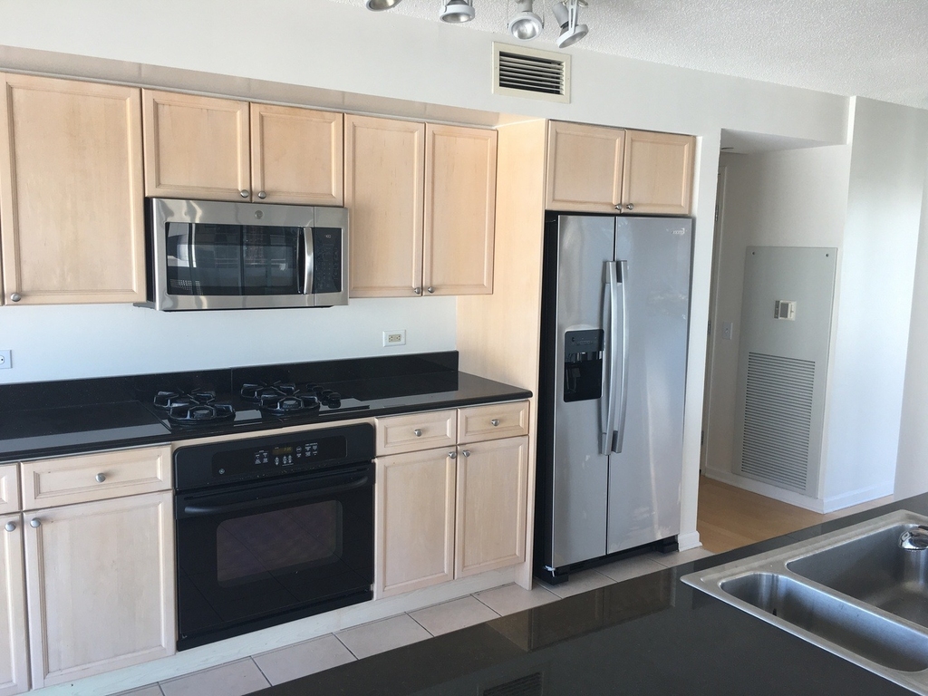 1720 Maple Avenue - Photo 19