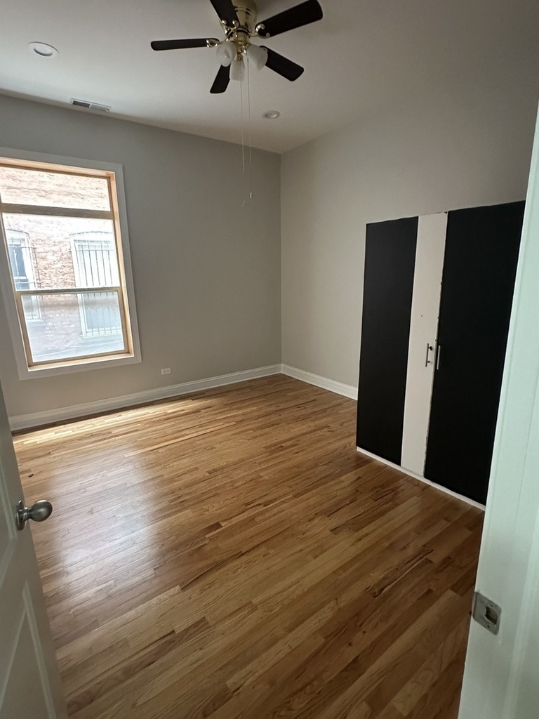 4824 S King Drive - Photo 13