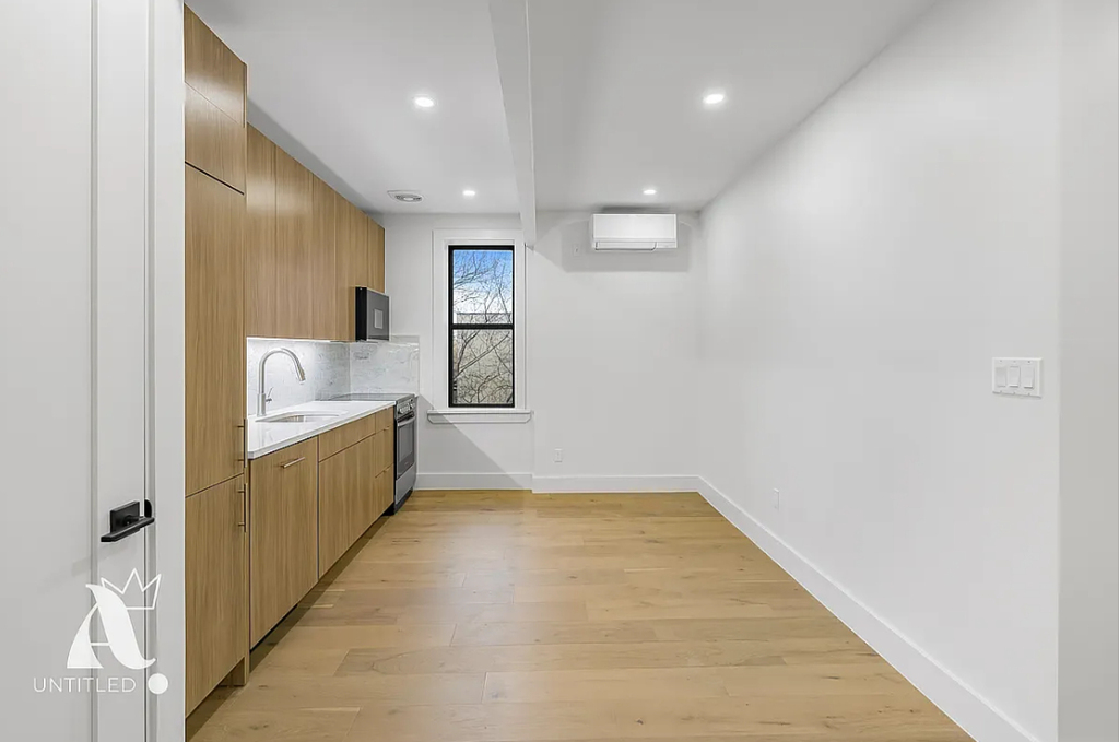 58 Avenue A - Photo 1