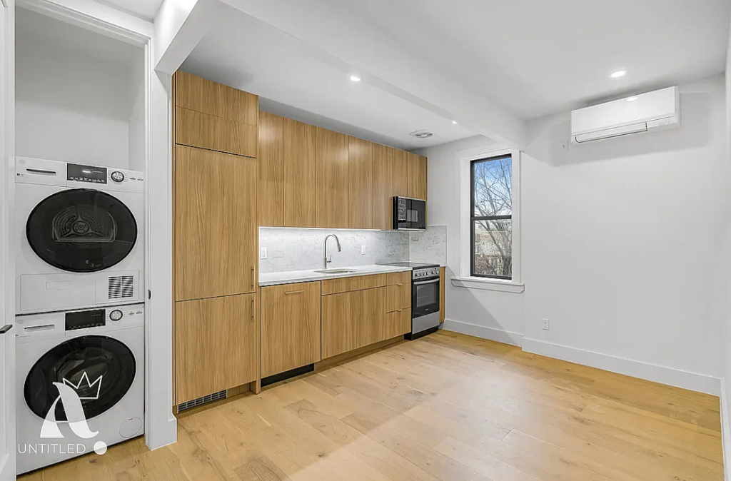 58 Avenue A - Photo 0