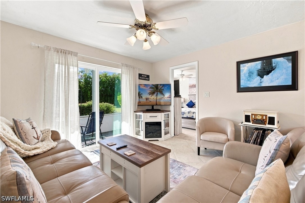 8135 Country Road - Photo 8