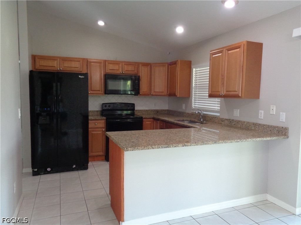 3521 Santa Barbara Boulevard - Photo 5
