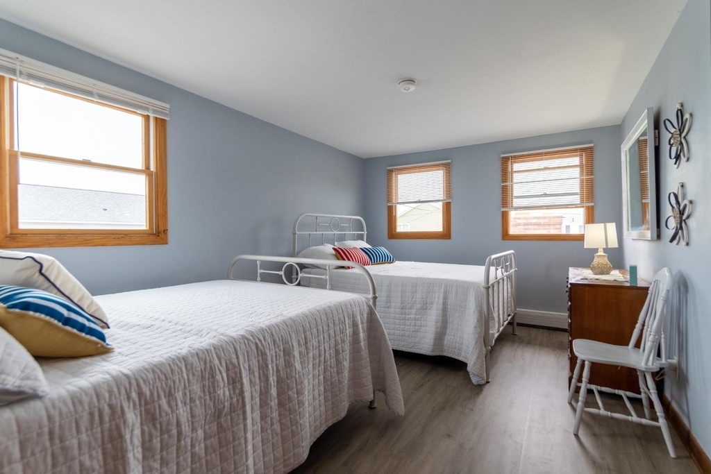 545 Hudson - Photo 18