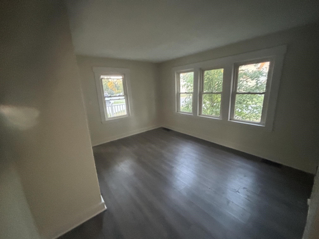 25 Ridgeway - Photo 2