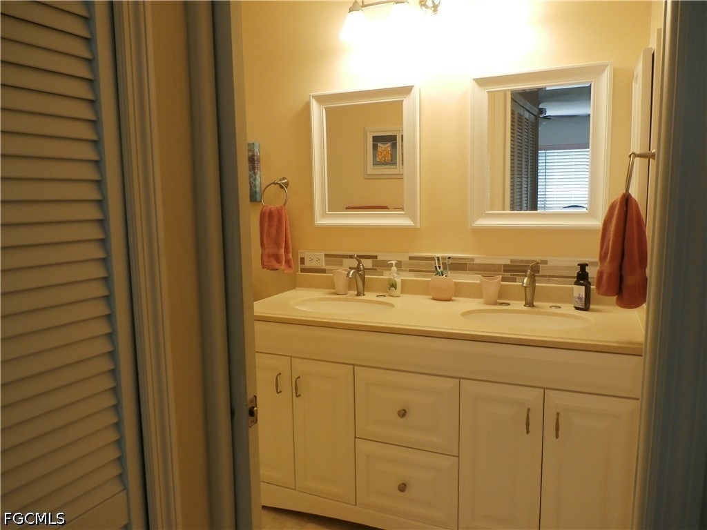 11140 Caravel Circle - Photo 9