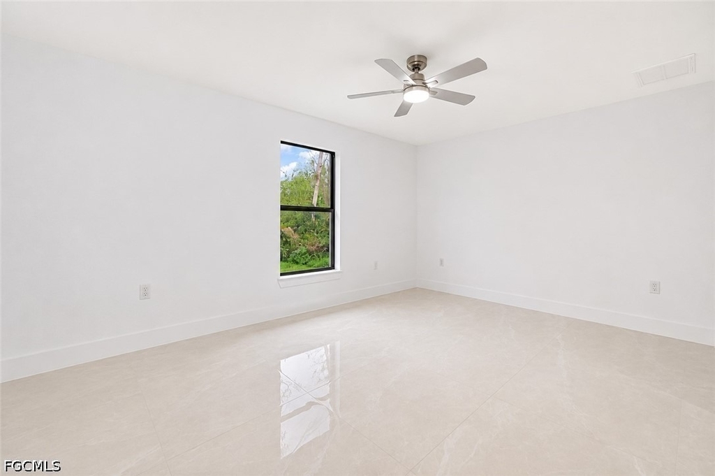 640 Lydia Street - Photo 14