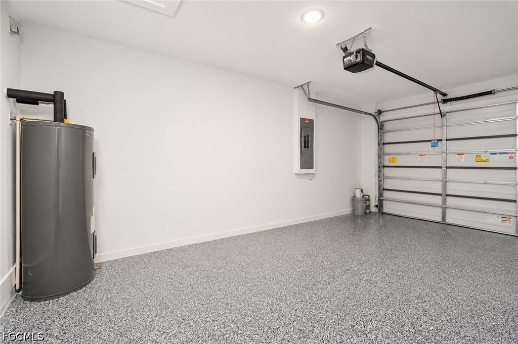 640 Lydia Street - Photo 25