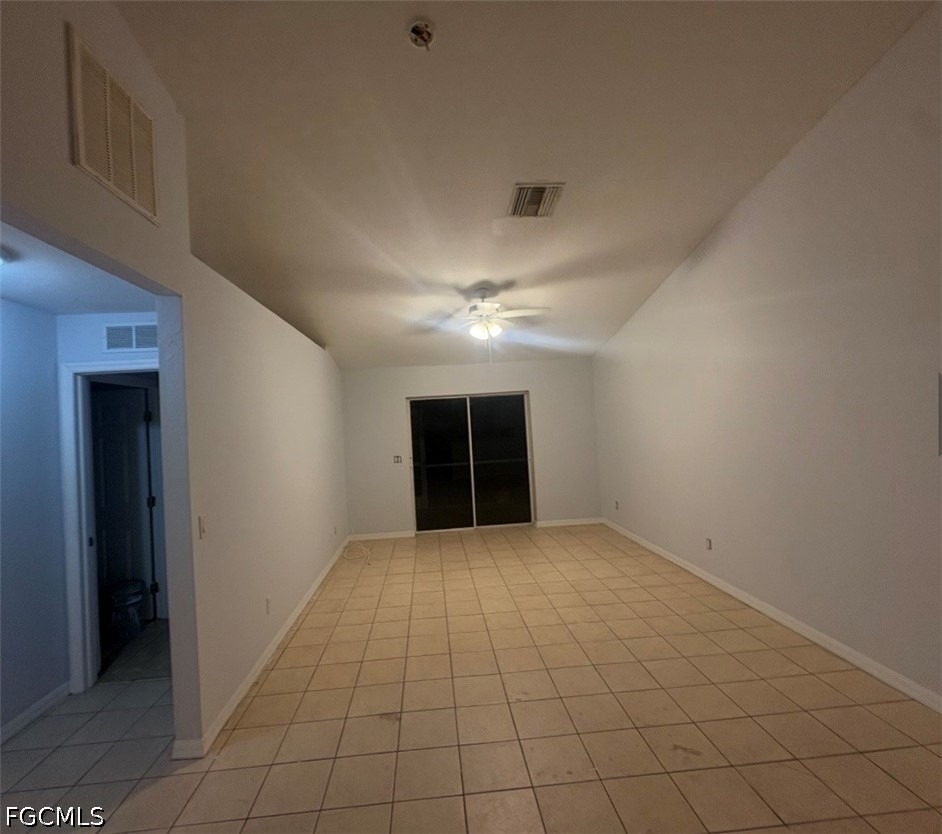 1002 W 12th Street - Photo 2