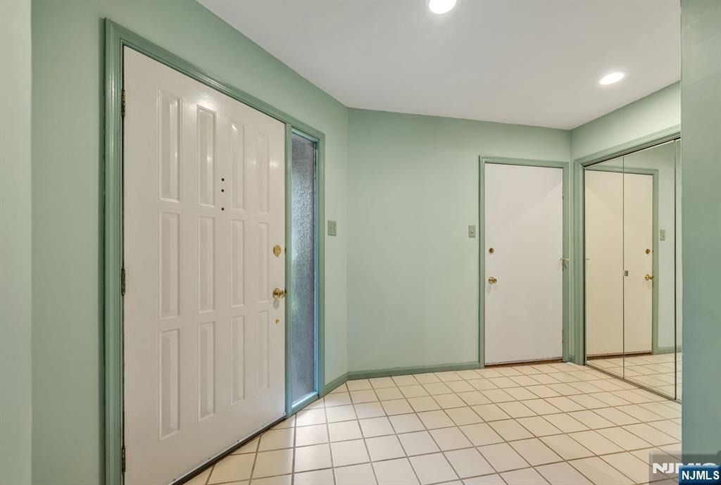 43 Forsgate - Photo 4