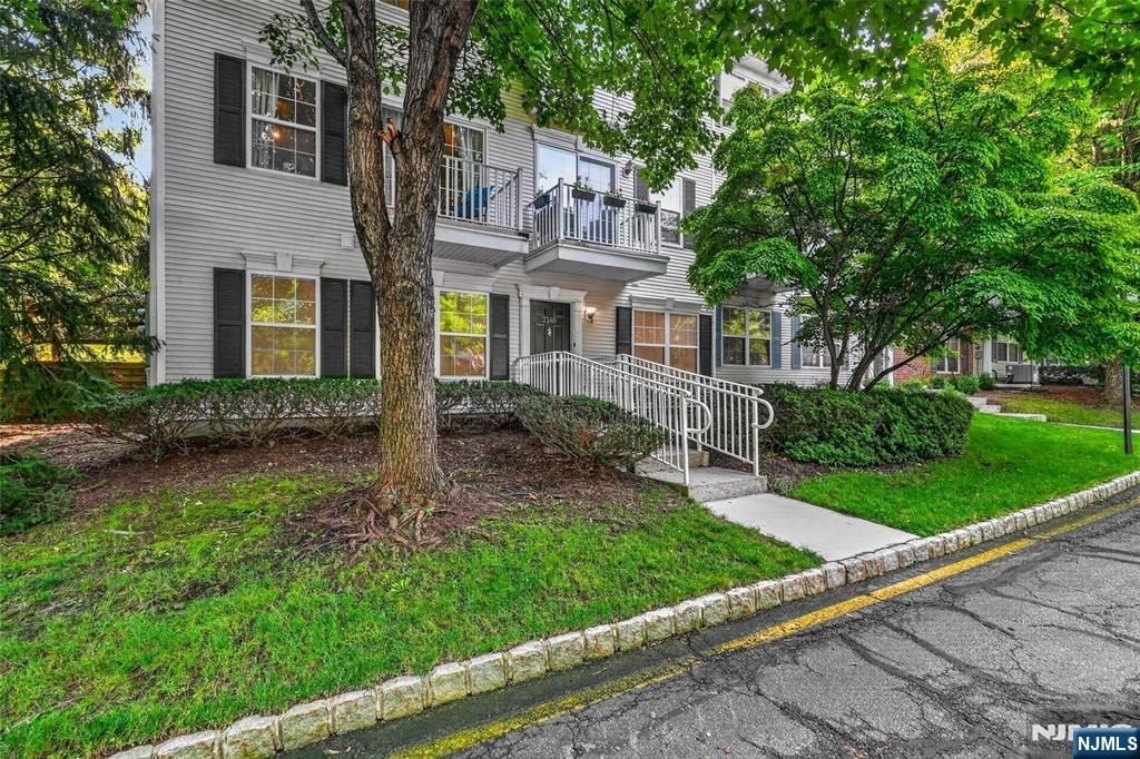 2148 Jordan - Photo 1