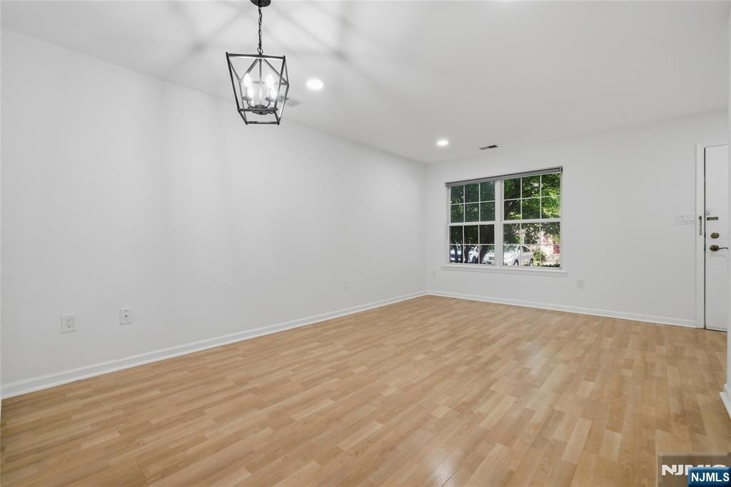 2148 Jordan - Photo 8