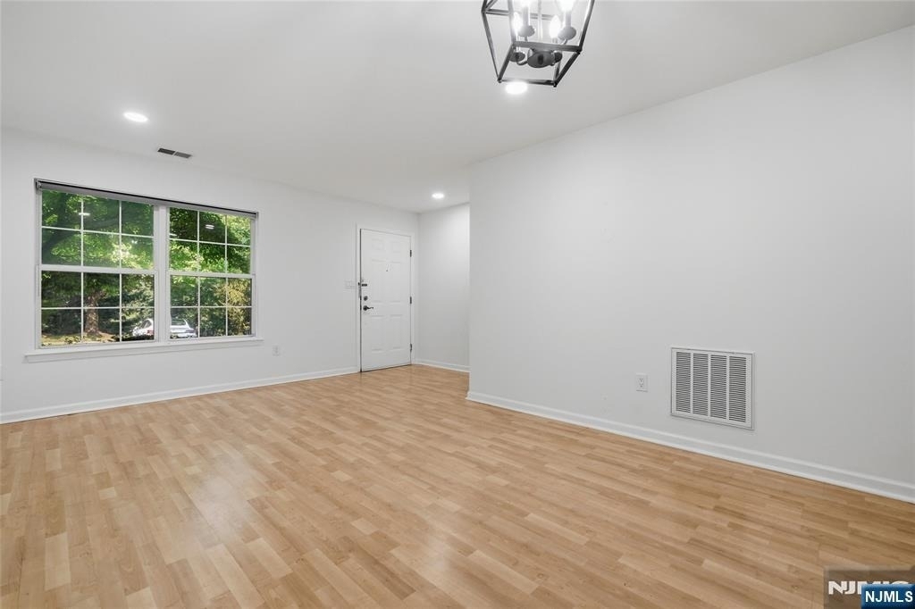 2148 Jordan - Photo 6