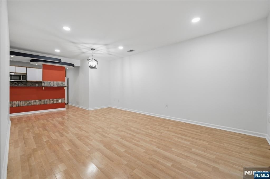 2148 Jordan - Photo 3