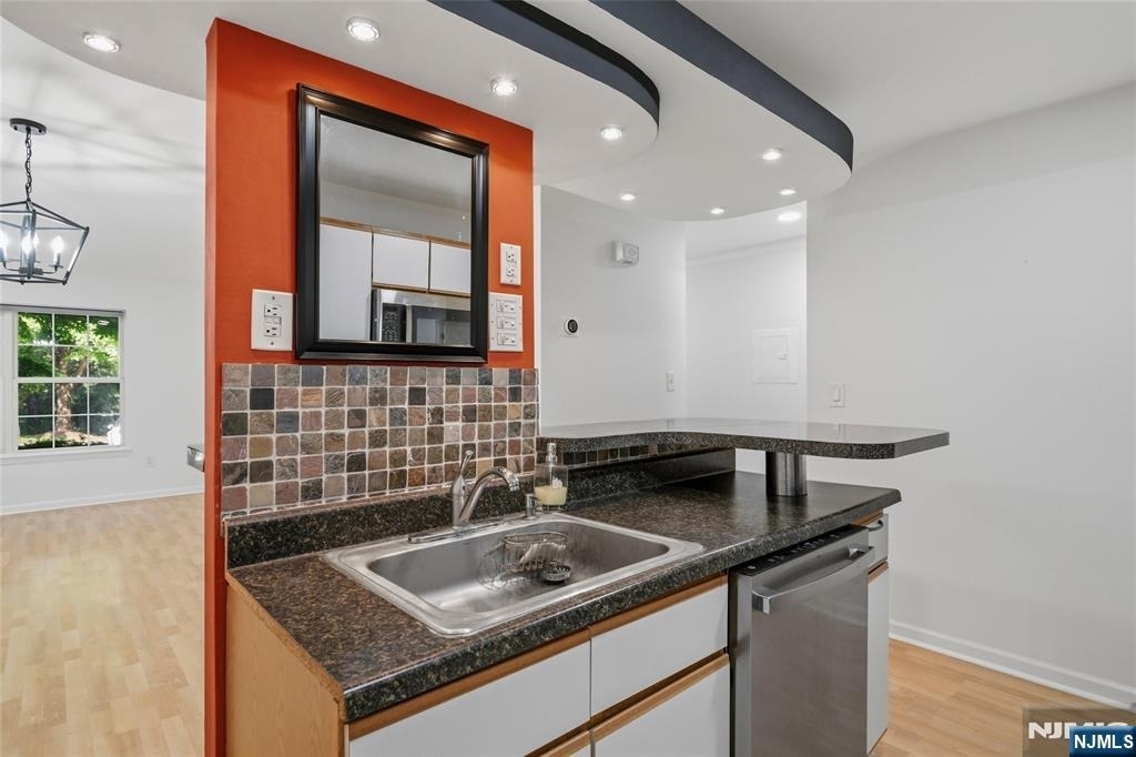2148 Jordan - Photo 10