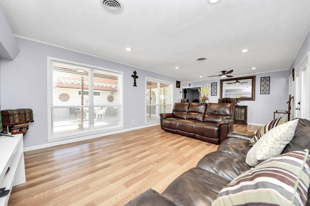 142 Wall Street - Photo 4