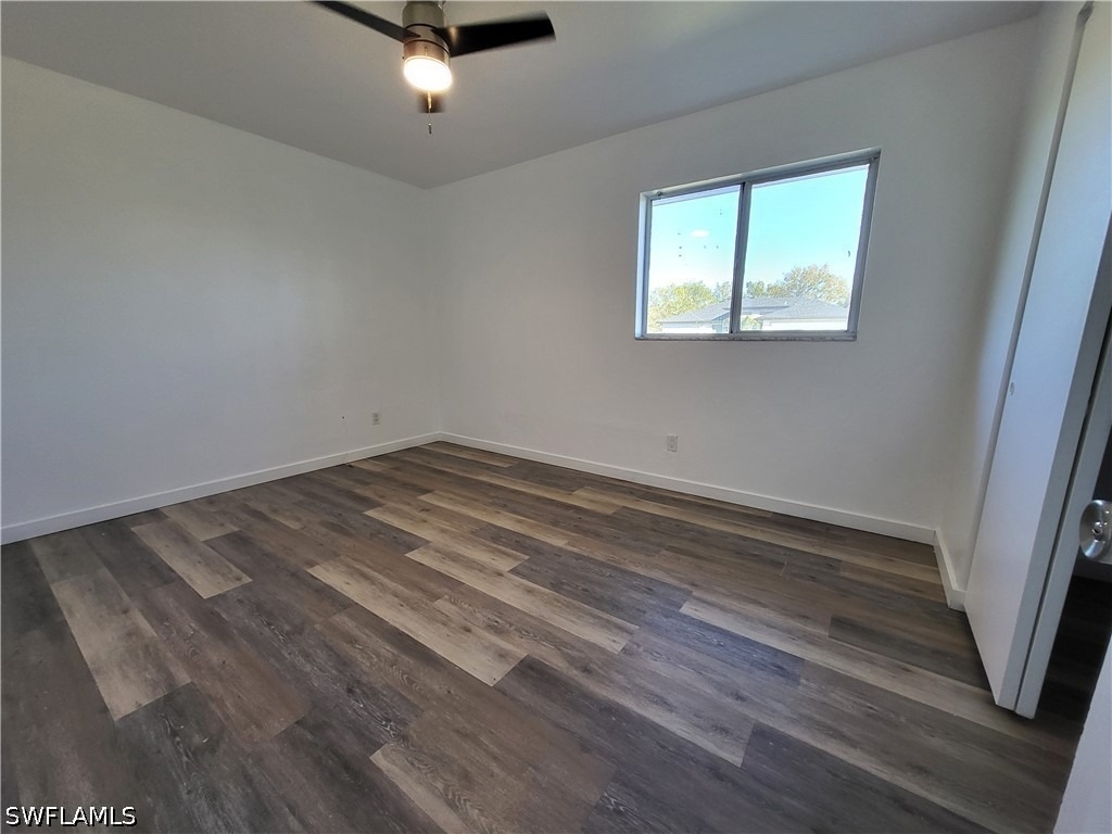 6143 Hester Avenue - Photo 4