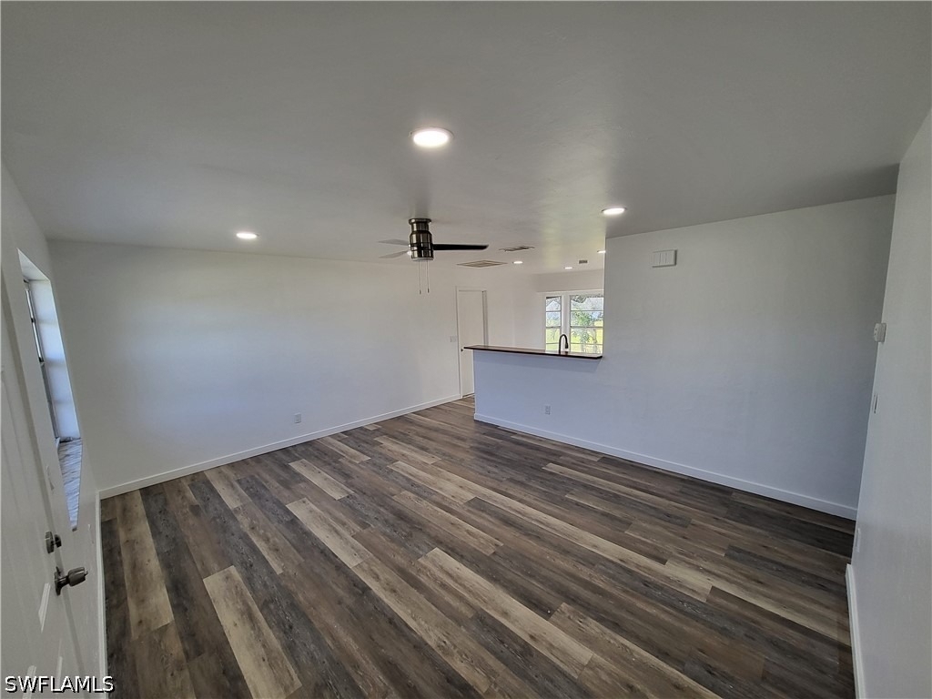 6143 Hester Avenue - Photo 13