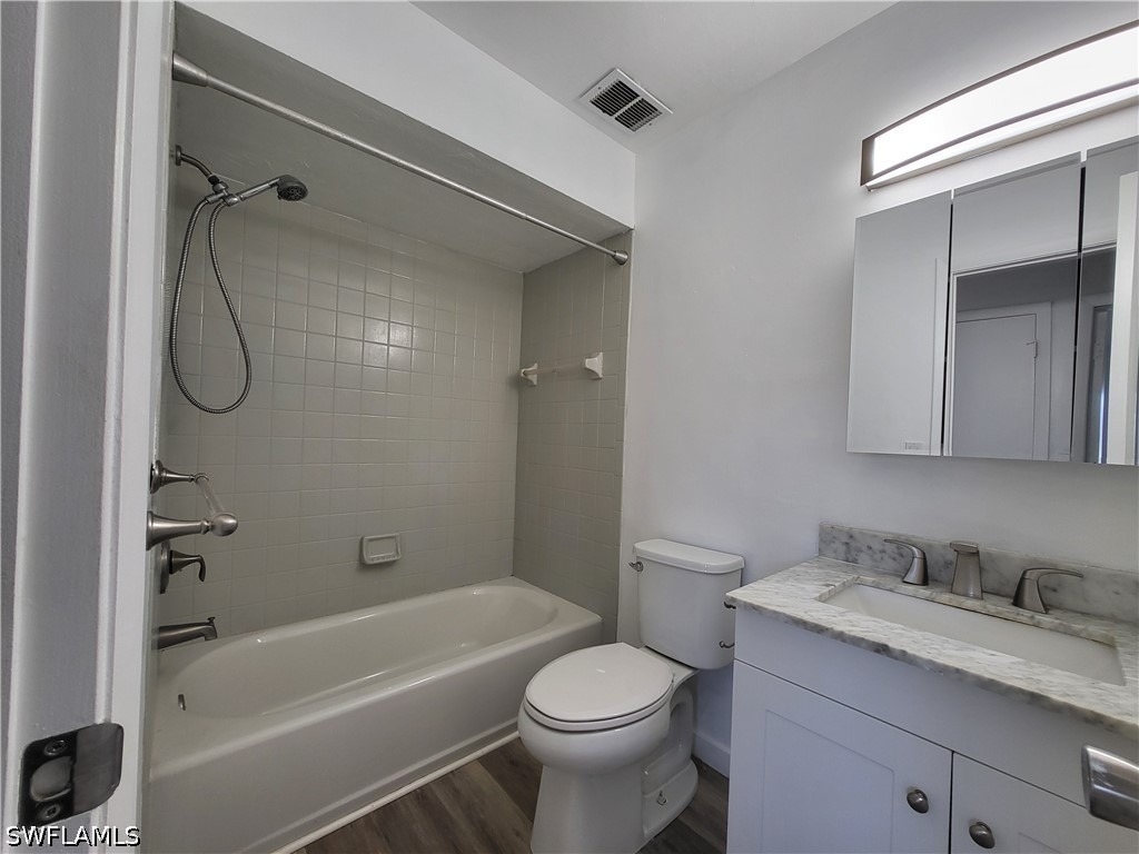6143 Hester Avenue - Photo 3