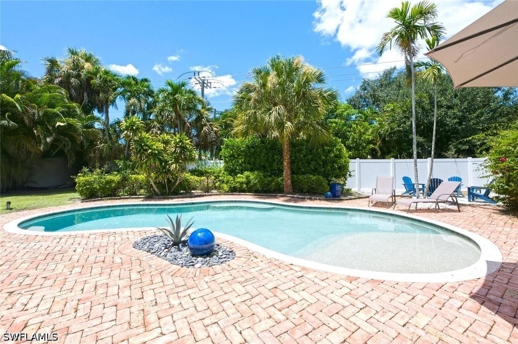 1274 Pine Court - Photo 38