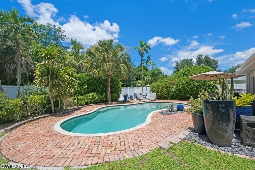 1274 Pine Court - Photo 41