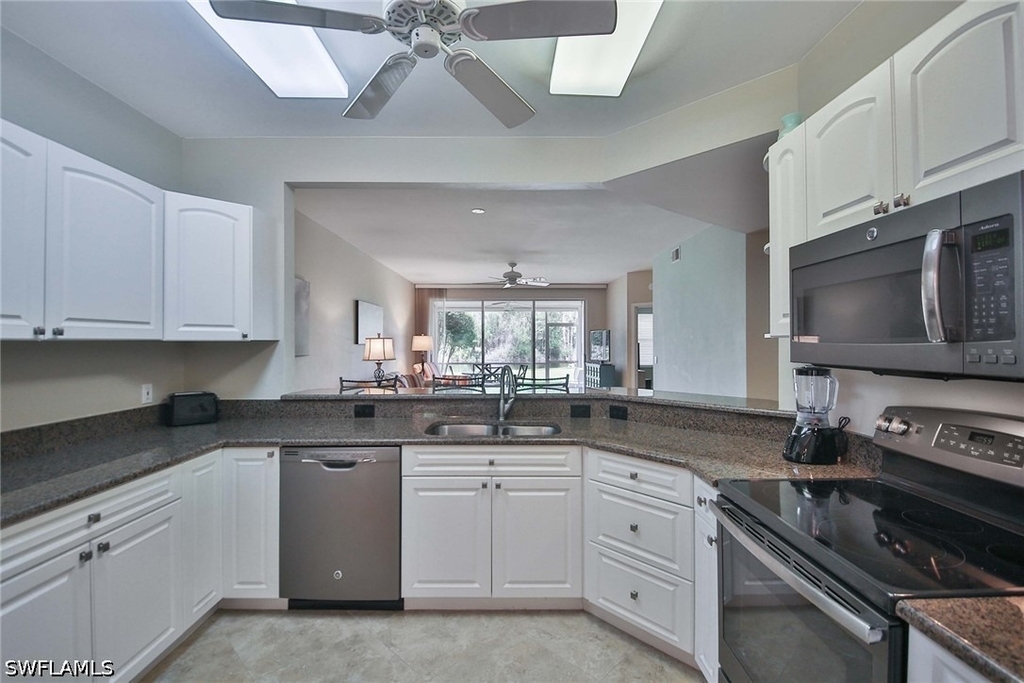 526 Lake Louise Circle - Photo 8