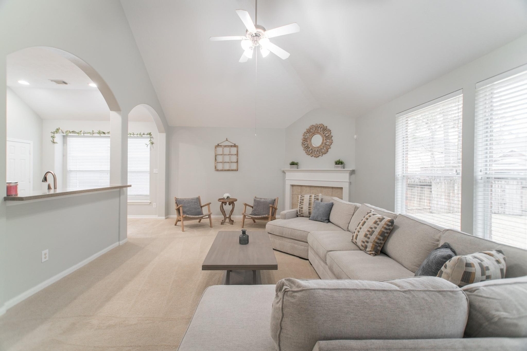 27 Gilmore Grove Place - Photo 8