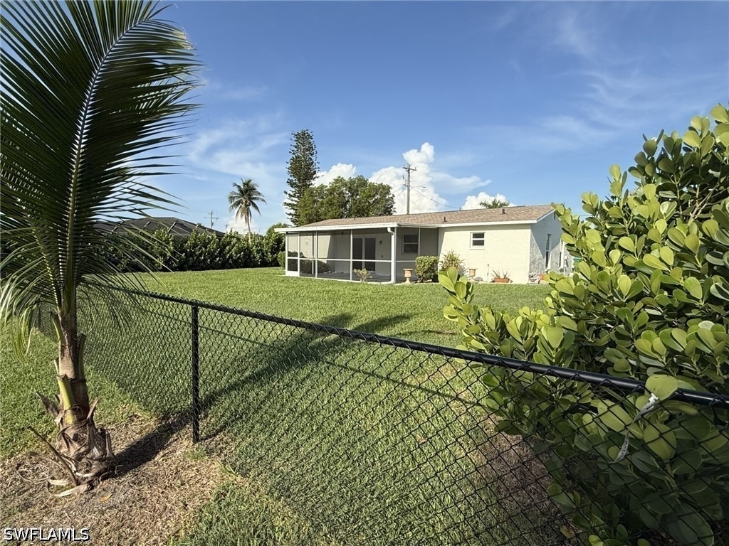525 Se 11th Court - Photo 1