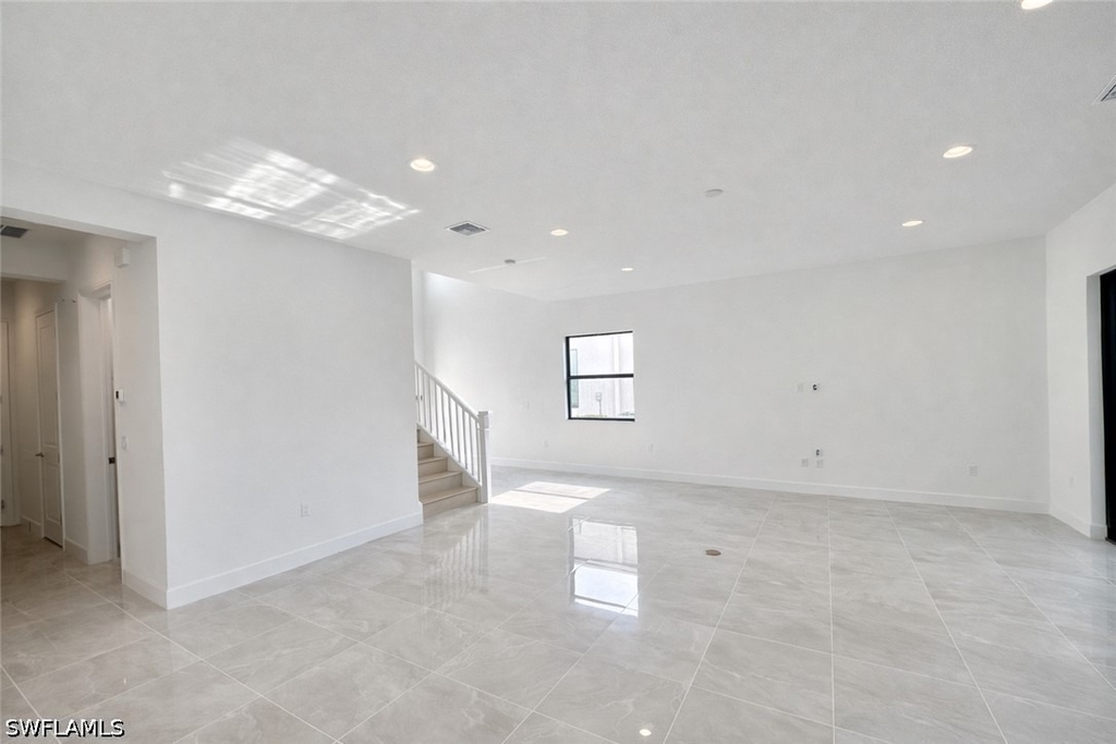 12770 Woodbury Drive - Photo 7